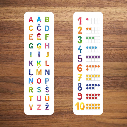 grāmatzīmes lieli krāsaini burti un krāsaini cipari