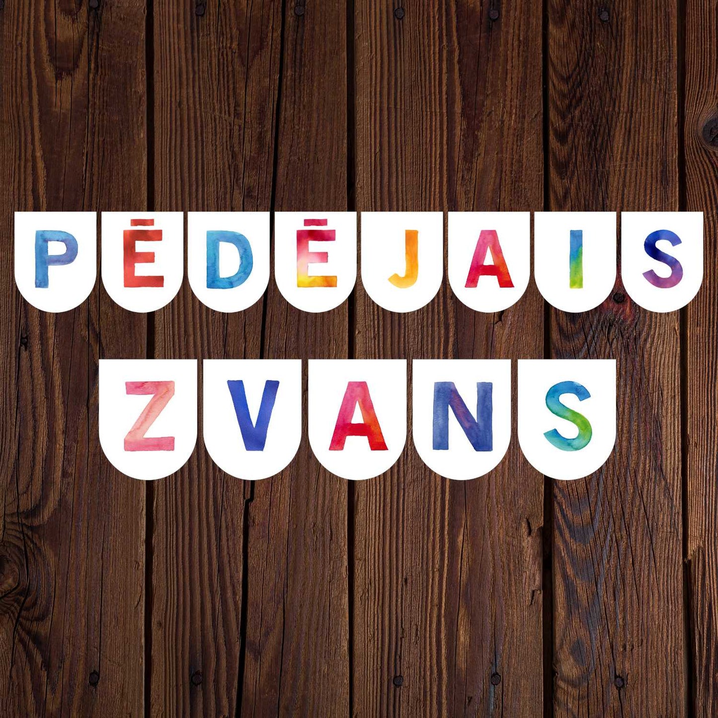 karodziņi pēdējais zvans krāsaini karodziņi baltaita