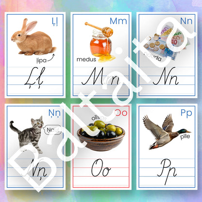 Alfabēta plakāti ar īstām fotogrāfijām krāsaini plakāti ar rakstītajiem burtiem no baltaita